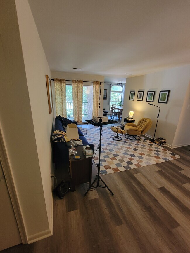 Photo - 3332 Woodburn Village Dr Unidad #33