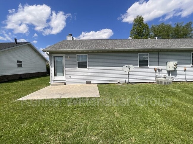 Photo - 611 Carol Ann Dr