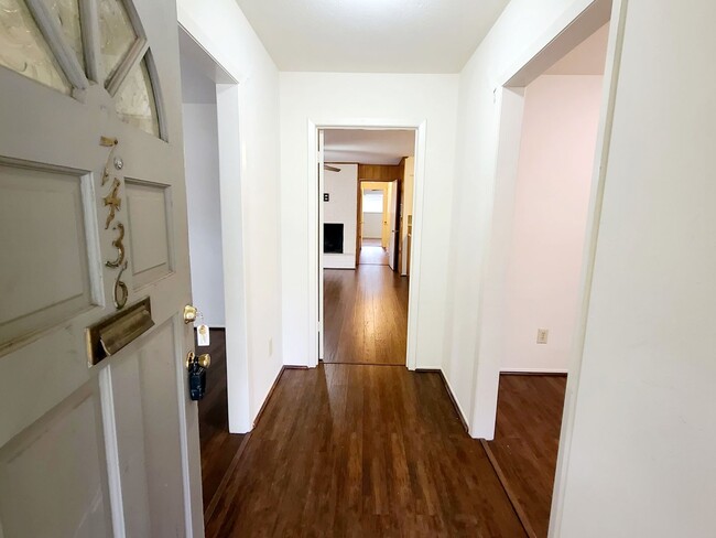 Photo - 2 Bed, 2 Bath Duplex near White Rock Lake!