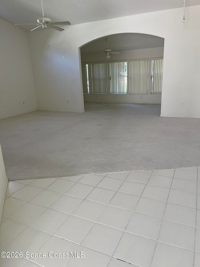 Photo - 729 Kenwood Cir