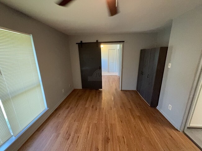 Photo - 1300 Grandon Dr
