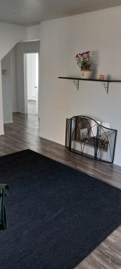 Photo - 31 Gleaner Ln