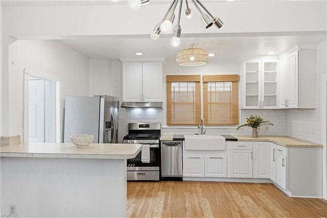 Photo - 920 Oaklawn Ave