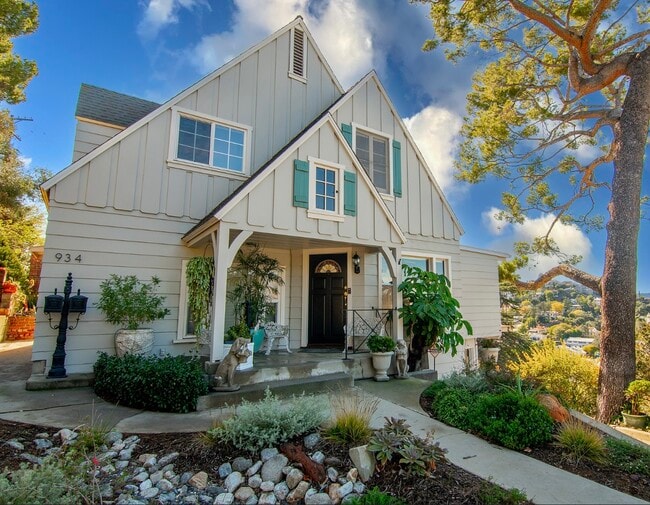 Photo - 934 Highline Rd Unit House