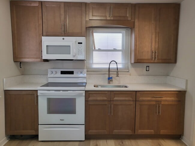 Photo - 206 S Oleander Ave Unit 3
