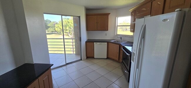 Photo - 3661 Via Poinciana Unidad 306