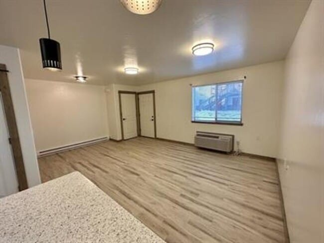 Photo - 1040 Enterprise Dr