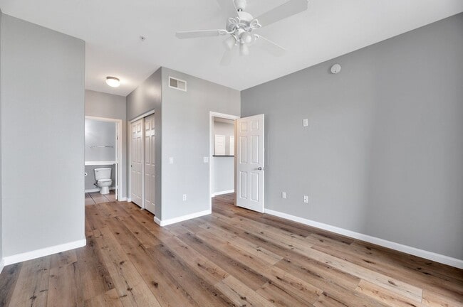 Photo - 20100 N 78th Pl