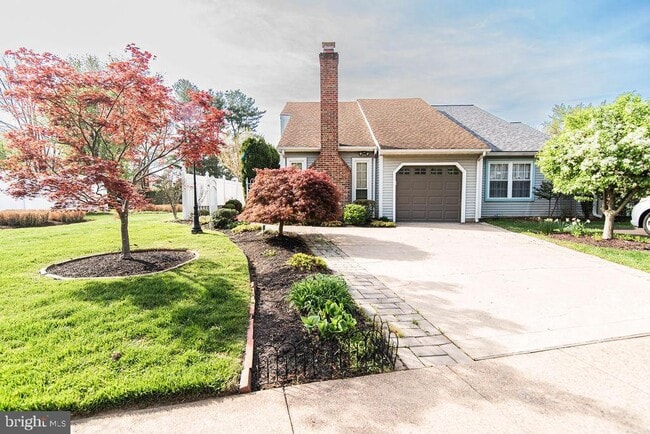 Building Photo - 239 Oakridge Dr