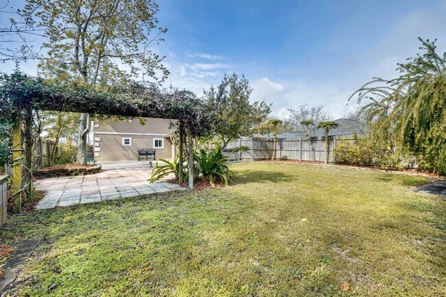 Photo - 24 Coral Reef Ct N