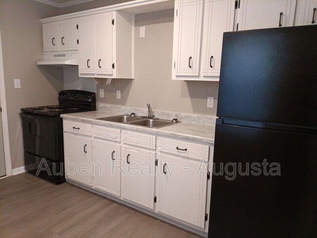 Photo - 1730 Hicks St