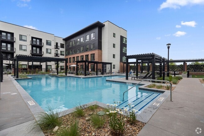 Building Photo - Solana Central Park Rental