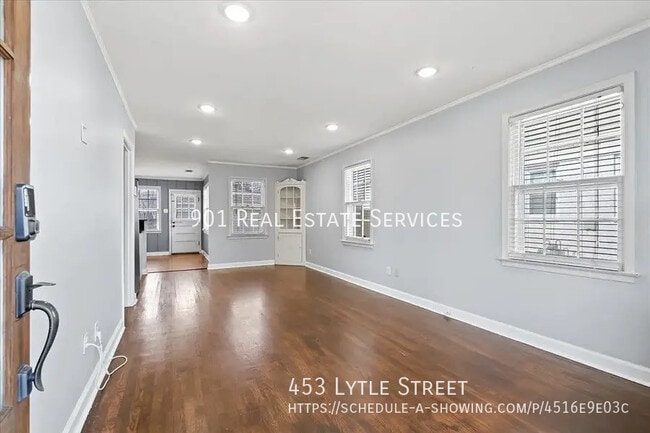 Photo - 453 Lytle St