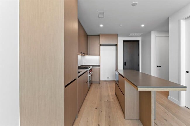 Photo - 610 Davis St Unit 5206