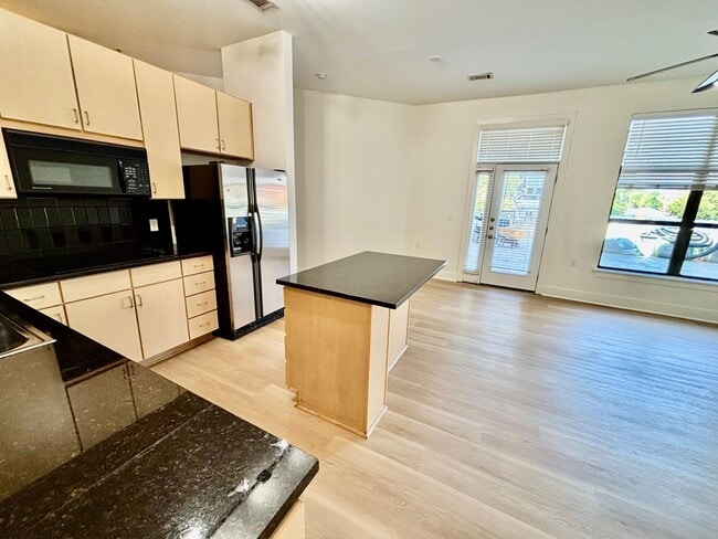 Photo - 1 Bedroom Condo Downtown! Unit 104