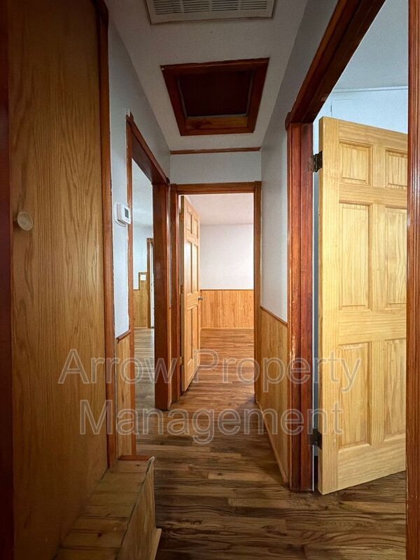 Photo - 2122 N 32nd St
