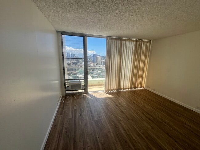 Photo - 555 University Ave Unit Ala Wai Plaza Skyrise