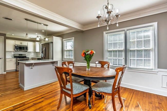 Photo - 2224 Harrodsburg Rd