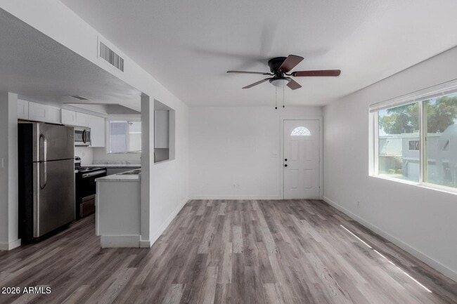 Photo - 6629 N 27th Ave