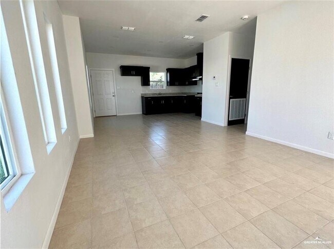 Photo - 10 Rafael Dr Unit 4