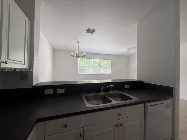 Photo - 3360 NE 14th Dr Unit 210-30