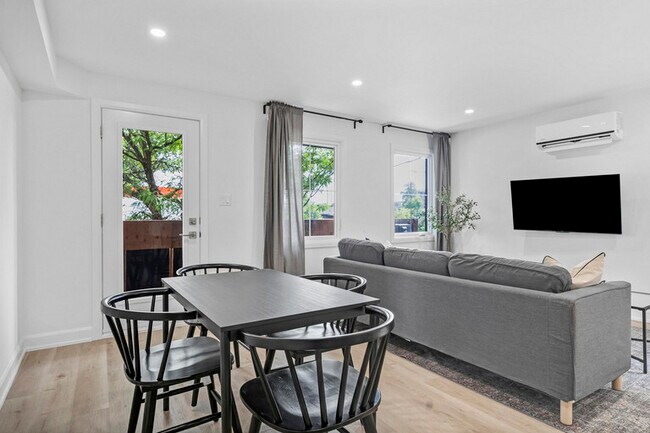 Photo - 885 Somerset St W Unit 2