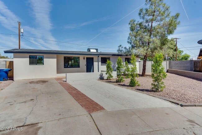 Photo - 1207 W 15th St