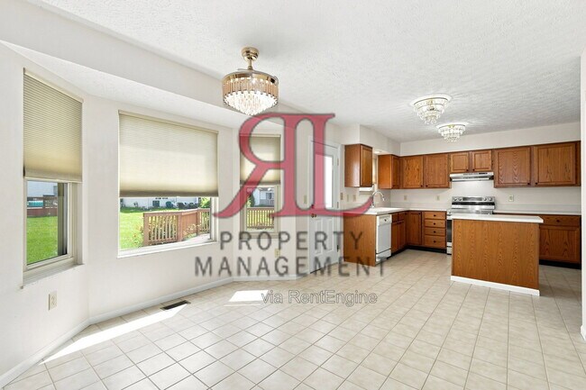 6058 Northcliff Ct