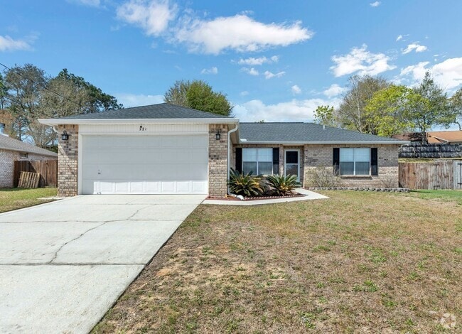 Building Photo - Renovated 3BR/2BA All-Brick Home | South C...
