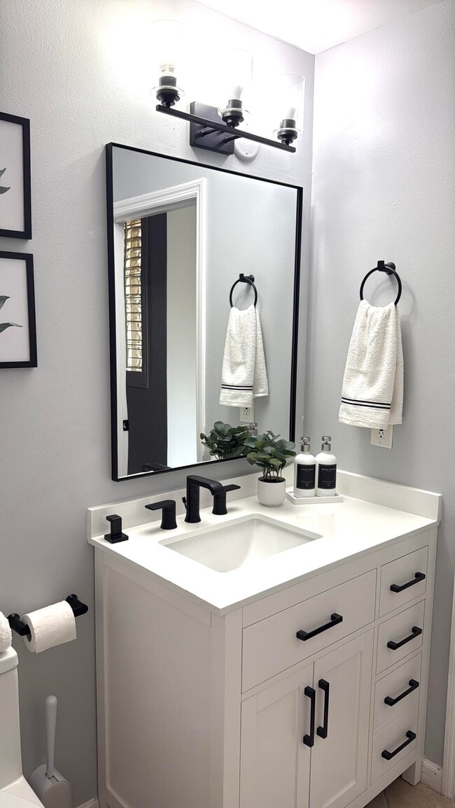 Photo - 2080 Greenview Shores Blvd Unidad 413
