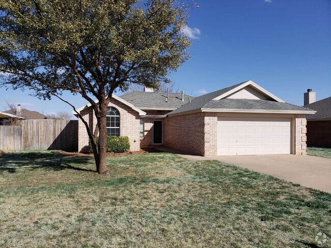 Building Photo - Modern 3/2/2 in cul-de-sac Southeast Lubbock Rental