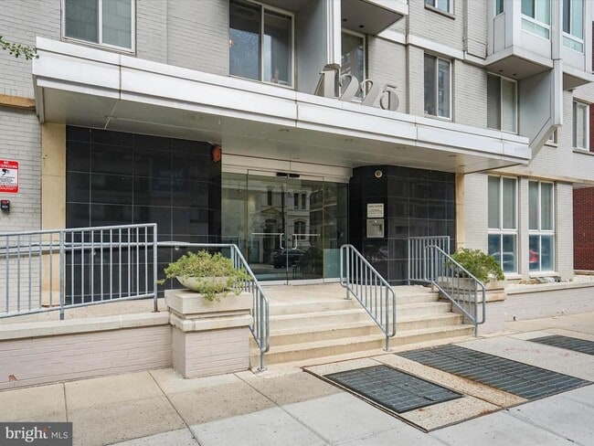 Building Photo - 1225 13th St NW Unit 407