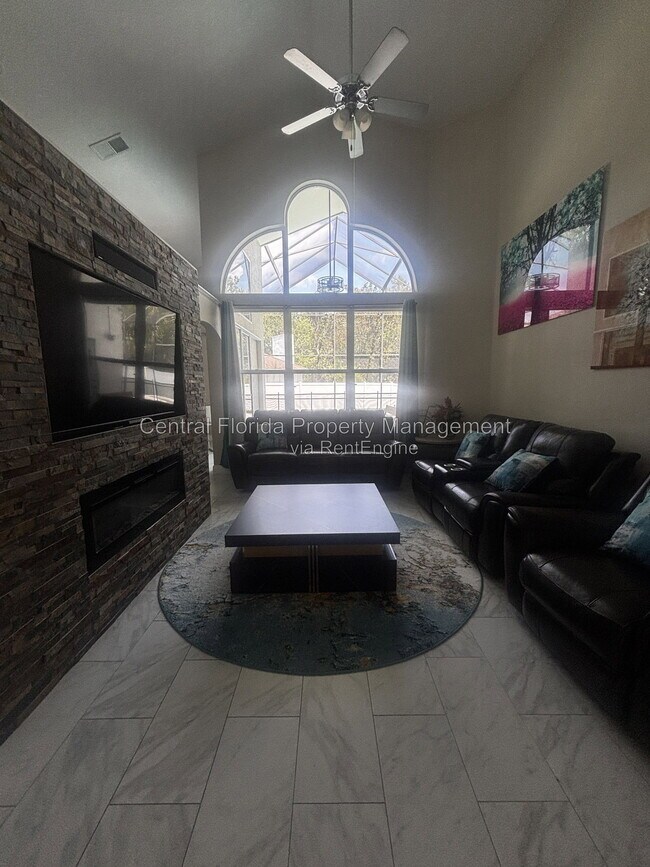 12672 Lakebrook Dr