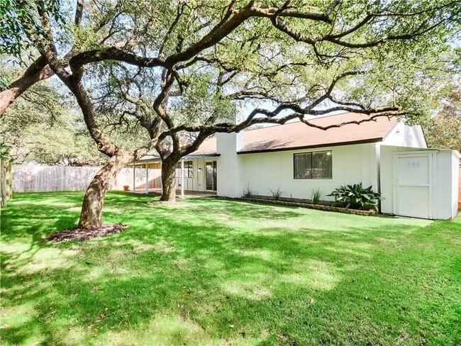 11718 Spotted Horse Dr