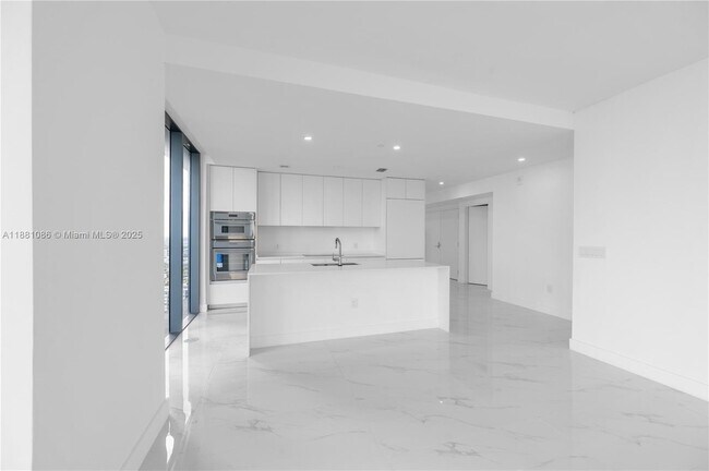 Photo - 700 NE 24th St Unit 2807