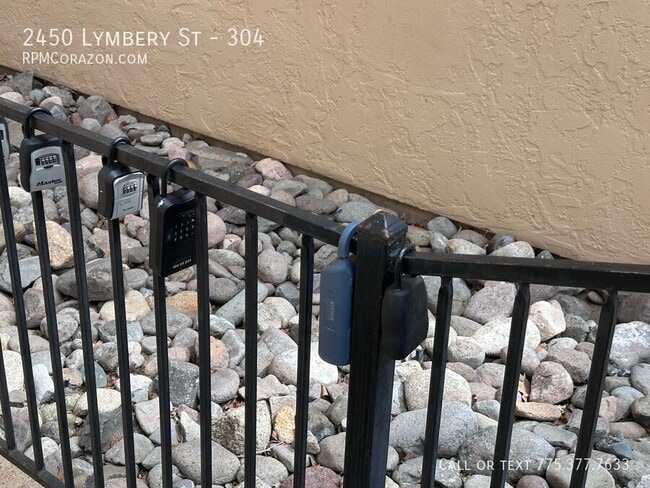 Photo - 2450 Lymbery St