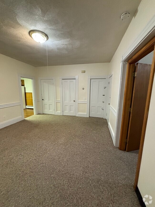 Building Photo - 203 Ash St Unit 1 Rental