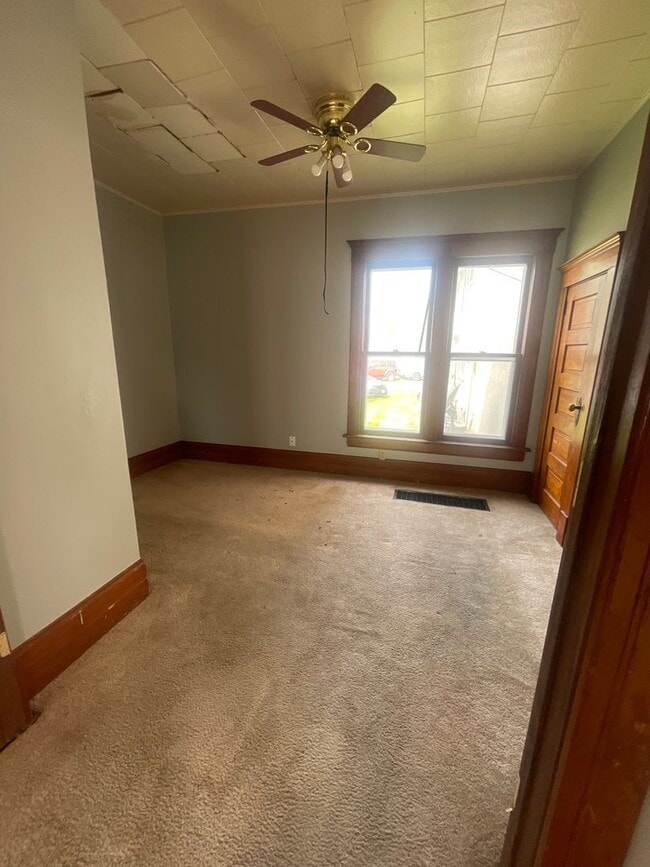 Photo - 3 bedroom 1.5 bath house!