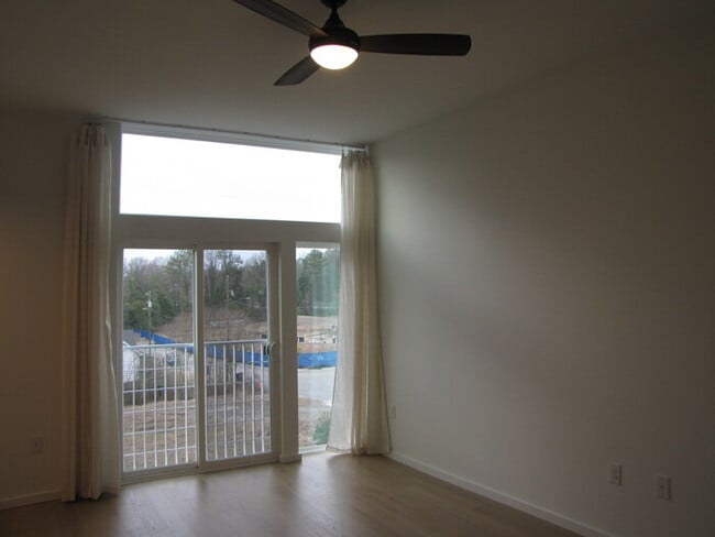 Building Photo - 600-23 S Duke Street, Durham NC 27701 Unit 23 Rental