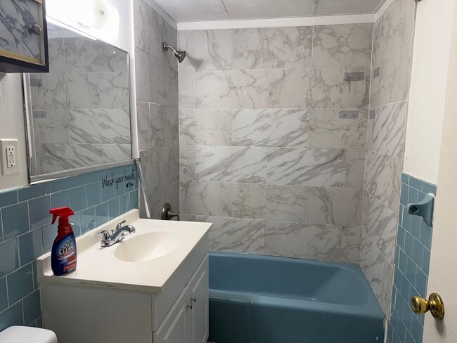 Photo - Oversized 2BR Apartment Unit 260-42