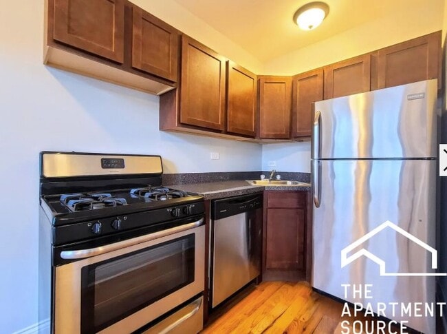 Photo - 511 W Melrose St Unit 1