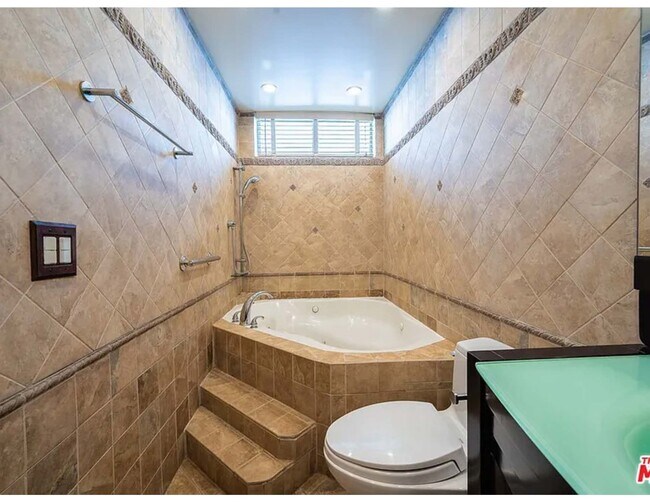 Primary Bedroom Bath