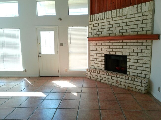 Photo - 4929 Cedar Pass Dr