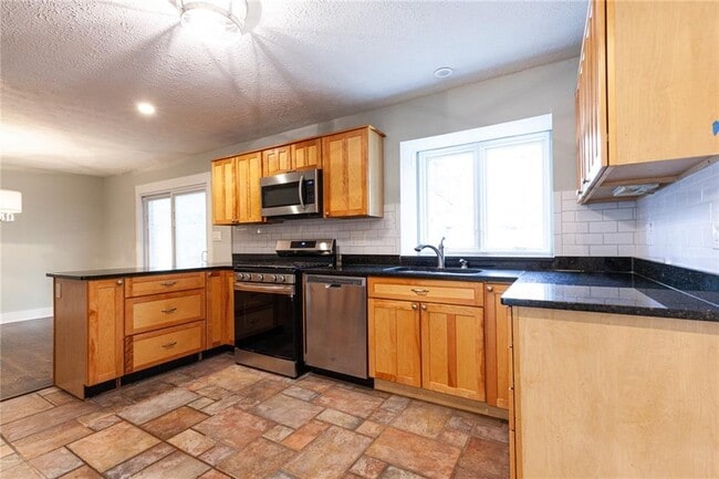 2971 Stratford Arms Dr