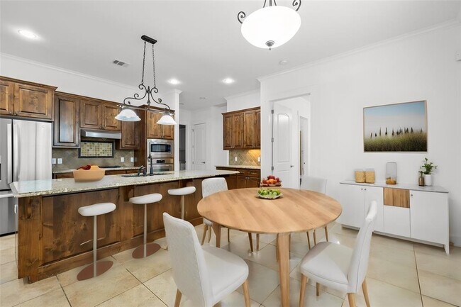 Photo - 1607 Chelsea Ln