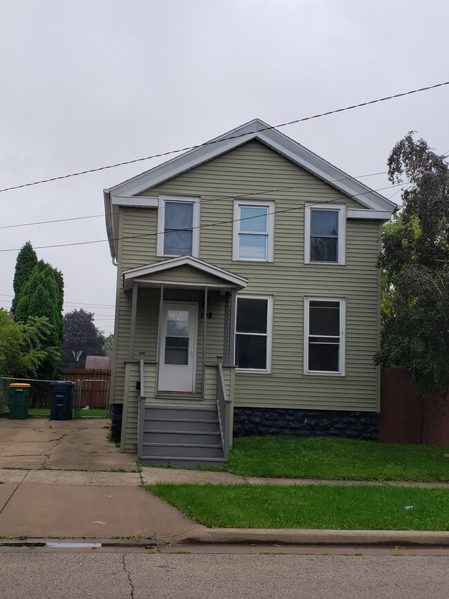 Photo - 198 E Cotton St