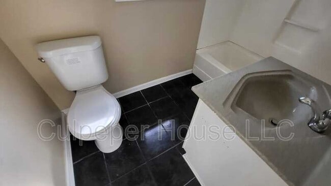 Photo - 2320 Mellwood Ave