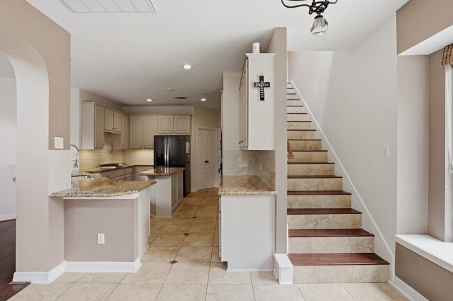 815 Chisel Point Dr