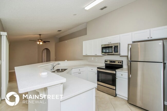 Photo - 1792 Parrsboro St NW