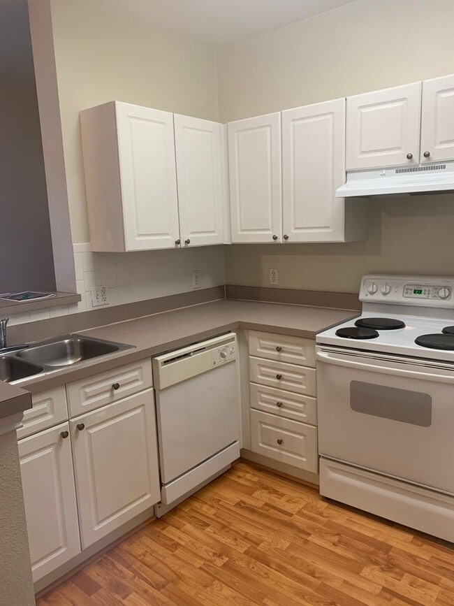 Photo - 280 Celebration Blvd